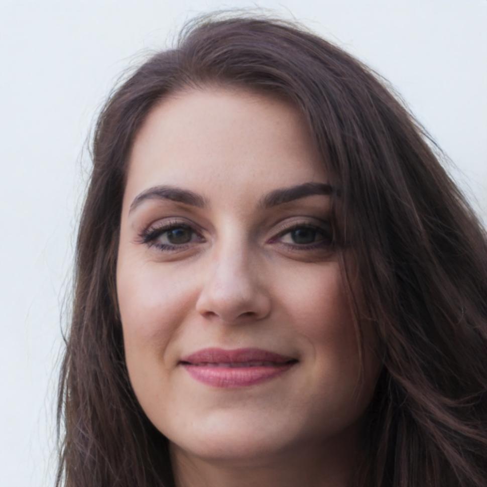 Petra Olavarria, content strategy instructor at MeshOnDat program